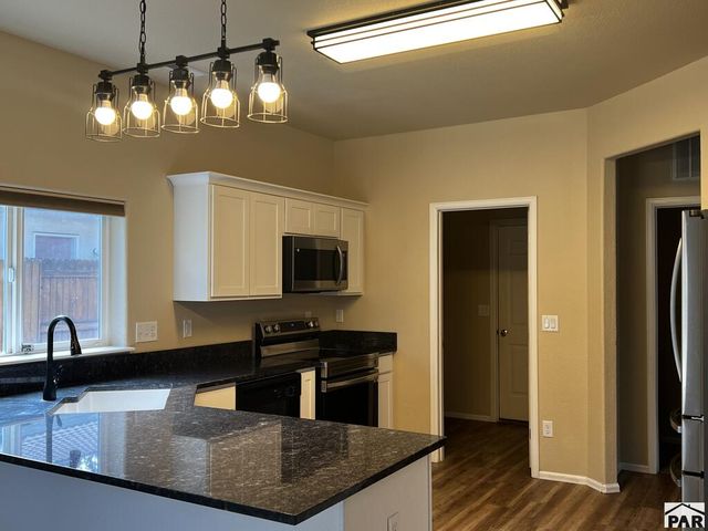 1022 Pinecrest Dr, Pueblo, CO 81005