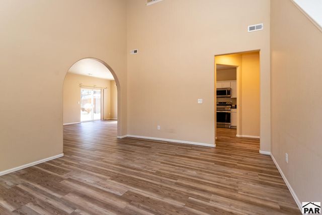 1022 Pinecrest Dr, Pueblo, CO 81005