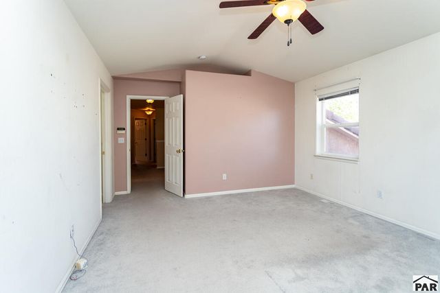 1022 Pinecrest Dr, Pueblo, CO 81005