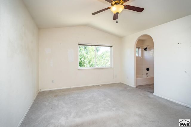 1022 Pinecrest Dr, Pueblo, CO 81005