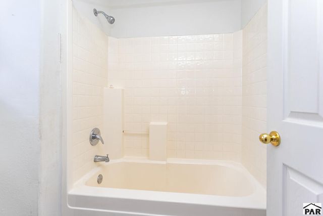 1022 Pinecrest Dr, Pueblo, CO 81005