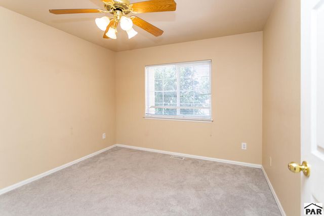 1022 Pinecrest Dr, Pueblo, CO 81005