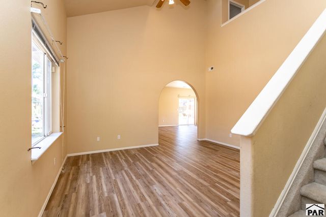1022 Pinecrest Dr, Pueblo, CO 81005