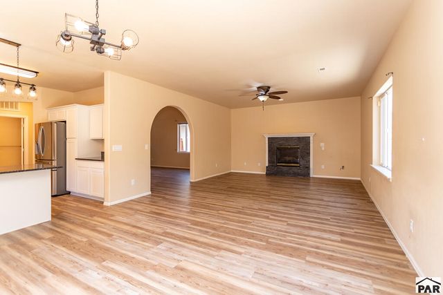 1022 Pinecrest Dr, Pueblo, CO 81005