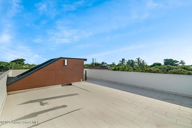 109 Ormond Drive, Indialantic, FL 32903