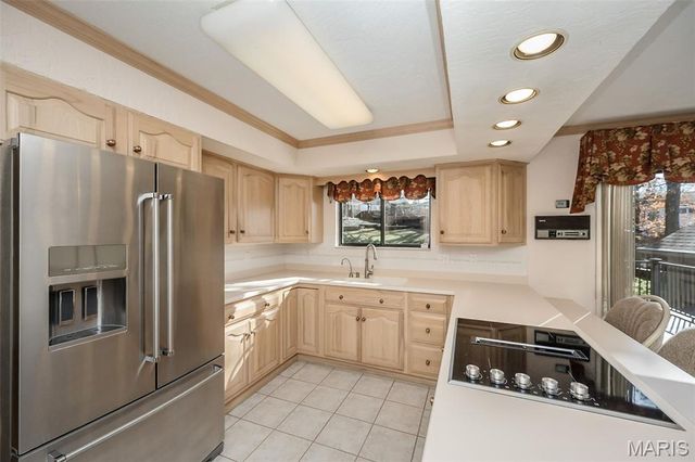 4829 Gatesbury Drive, St Louis, MO 63128