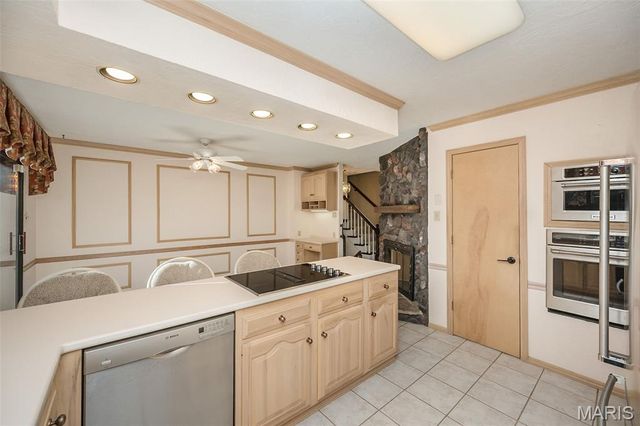 4829 Gatesbury Drive, St Louis, MO 63128