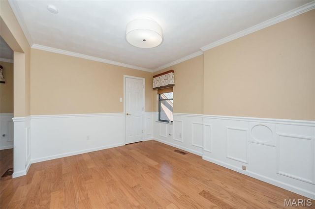 4829 Gatesbury Drive, St Louis, MO 63128