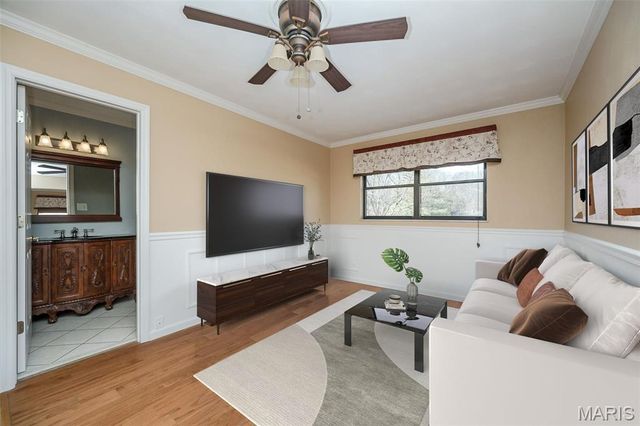 4829 Gatesbury Drive, St Louis, MO 63128