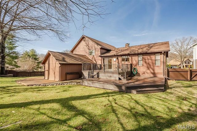 4829 Gatesbury Drive, St Louis, MO 63128