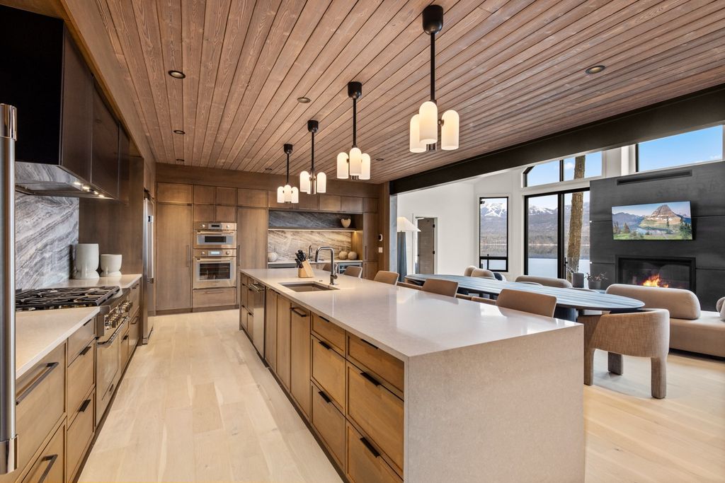 1332 W Lakeshore Drive, Whitefish, MT 59937 photo 11