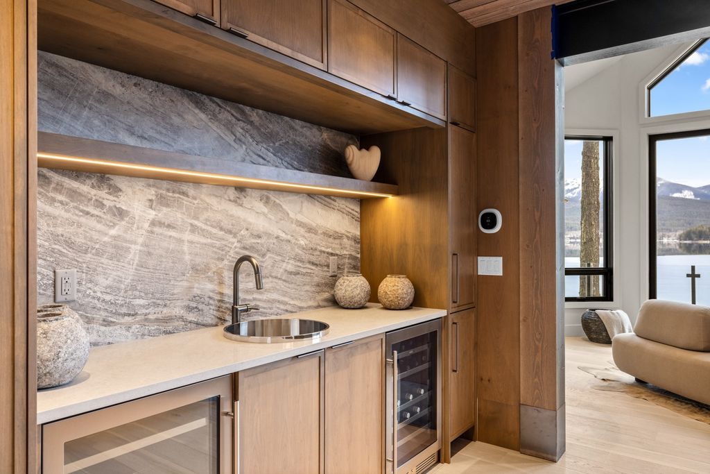 1332 W Lakeshore Drive, Whitefish, MT 59937 photo 14