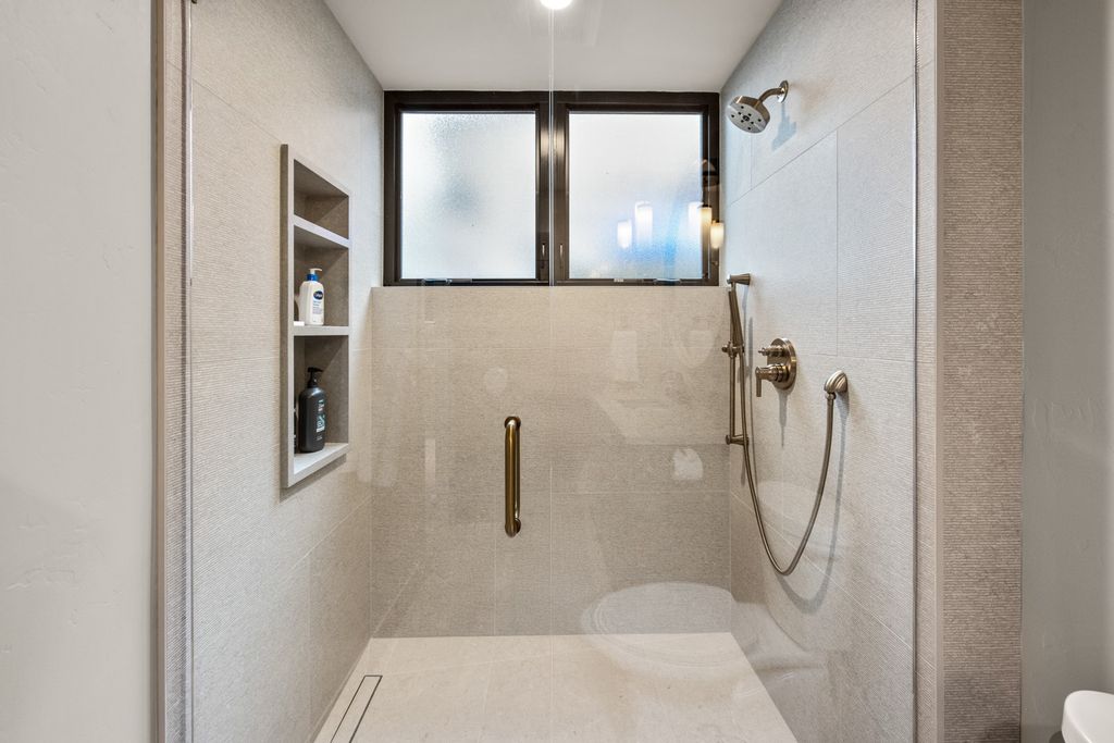 1332 W Lakeshore Drive, Whitefish, MT 59937 photo 28