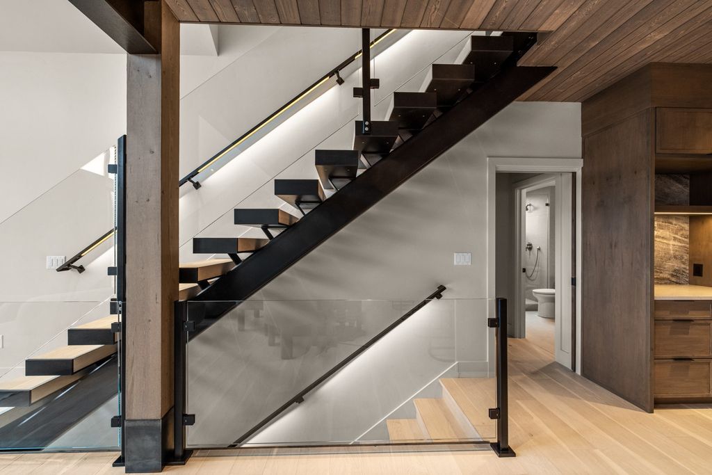 1332 W Lakeshore Drive, Whitefish, MT 59937 photo 29