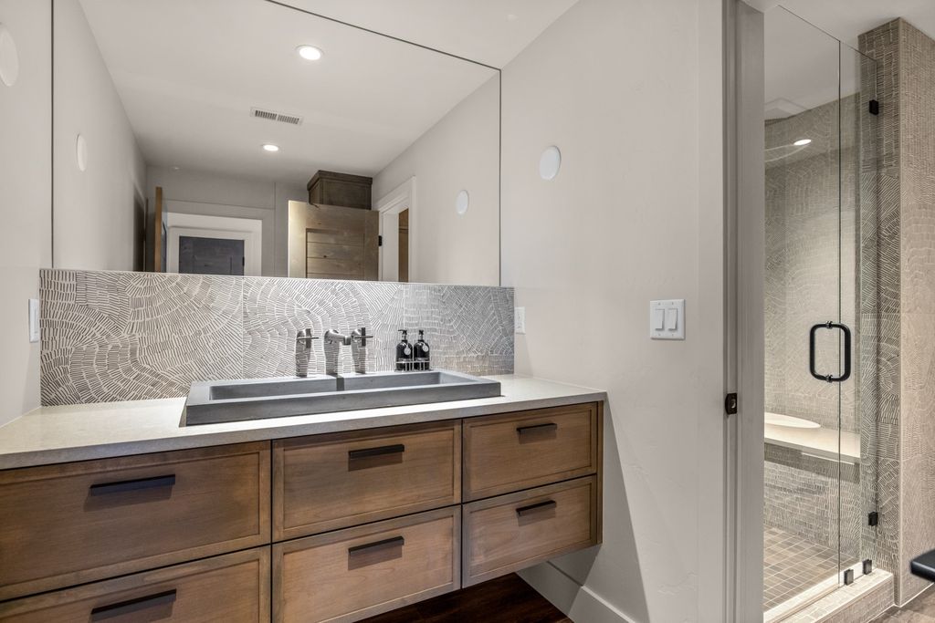 1332 W Lakeshore Drive, Whitefish, MT 59937 photo 63