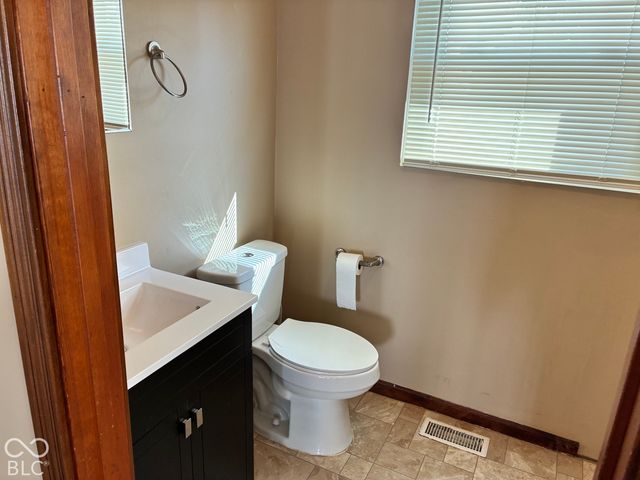 593 Northgate Drive, Greenwood, IN 46143