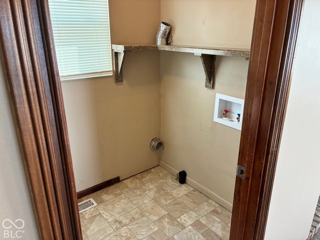 593 Northgate Drive, Greenwood, IN 46143