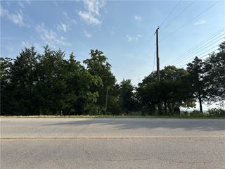 Hwy 62 B, Flippin, AR 72634
