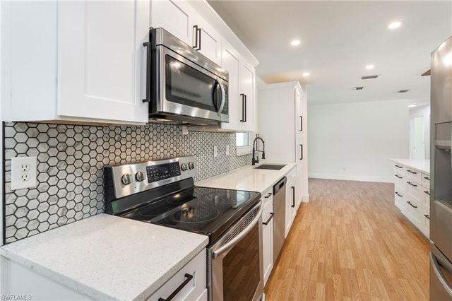 417 Roosevelt AVE, Lehigh Acres, FL 33936