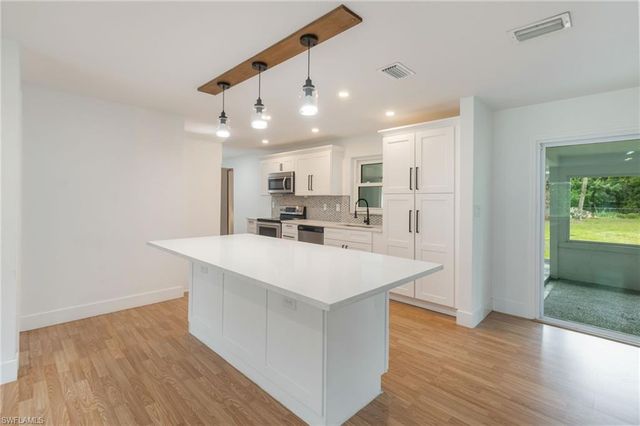 417 Roosevelt AVE, Lehigh Acres, FL 33936