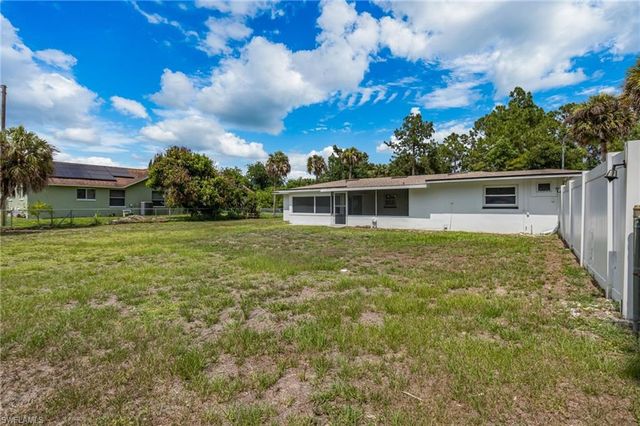 417 Roosevelt AVE, Lehigh Acres, FL 33936