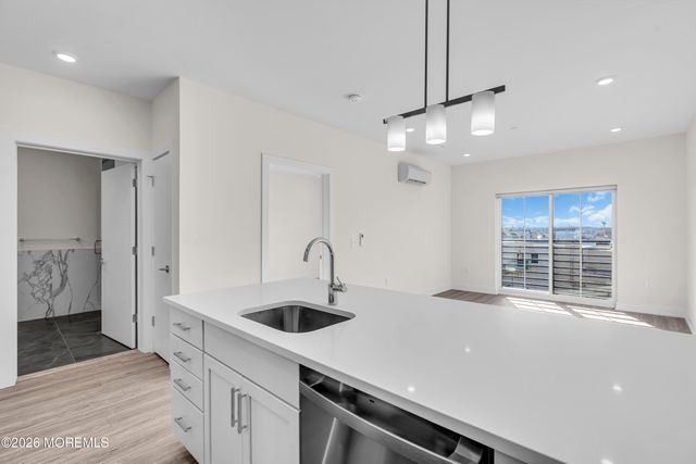 19 Carr Avenue 321, Keansburg, NJ 07734