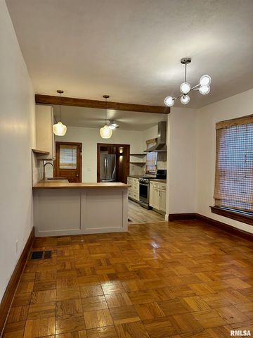323 S GLENWOOD Avenue, Springfield, IL 62704