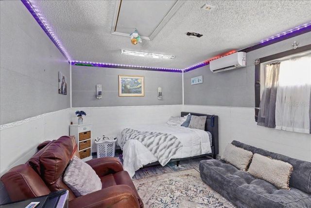 2021 INDIA PALM DRIVE, Edgewater, FL 32141