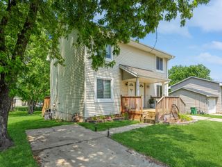 1010 W 1st Avenue, Indianola, IA 50125
