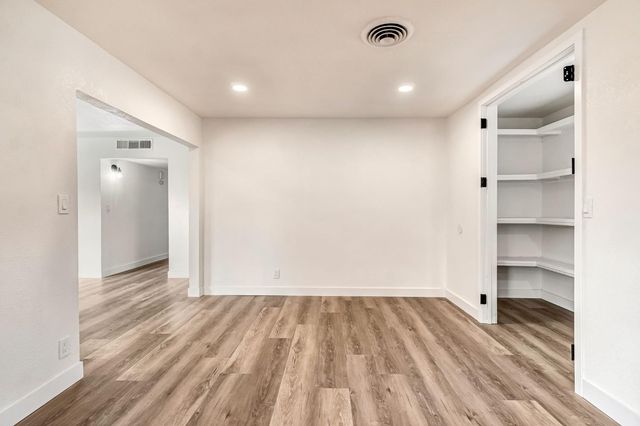 130 W Celeste Avenue, Fresno, CA 93704