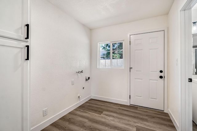 130 W Celeste Avenue, Fresno, CA 93704