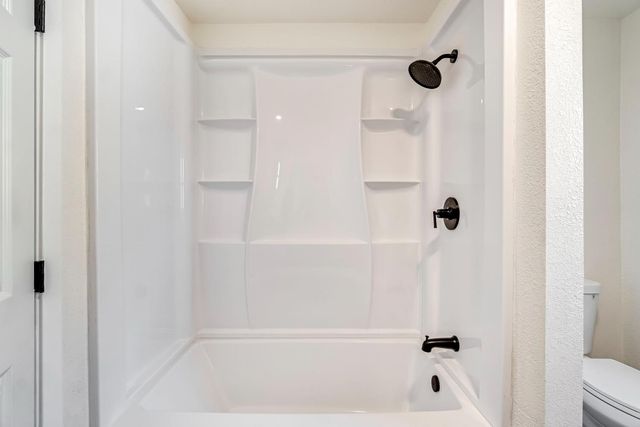 130 W Celeste Avenue, Fresno, CA 93704