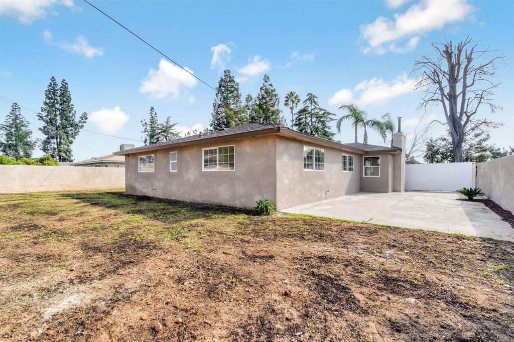 Image 31 of property listing at 130 W Celeste Avenue, Fresno, CA 93704