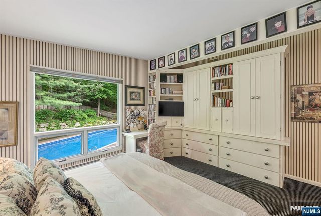 11 Kingsley Road, Ringwood, NJ 07456