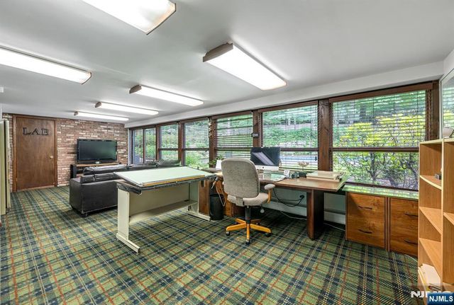 11 Kingsley Road, Ringwood, NJ 07456