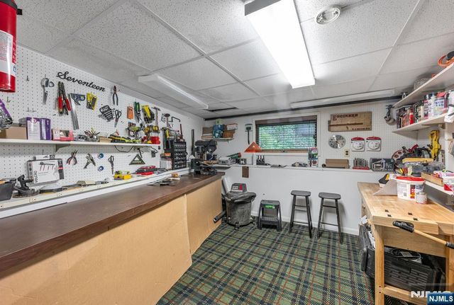 11 Kingsley Road, Ringwood, NJ 07456