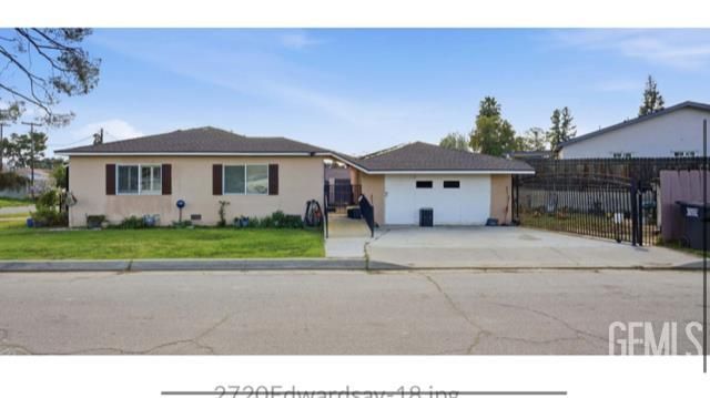 2720 Edwards Avenue, Bakersfield, CA 93306
