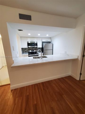 8100 Geneva Ct 437, Doral, FL 33166