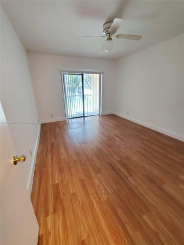 8100 Geneva Ct 437, Doral, FL 33166