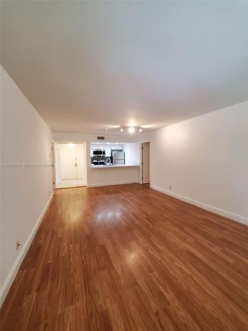 8100 Geneva Ct 437, Doral, FL 33166