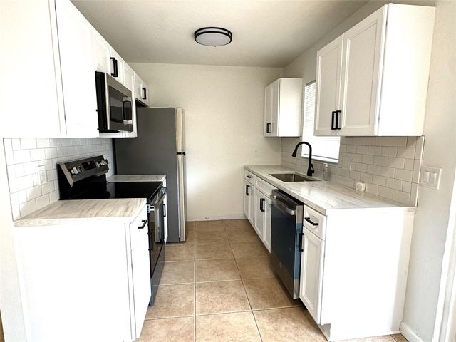 3728 Dunes Rd, Palm Beach Gardens, FL 33410