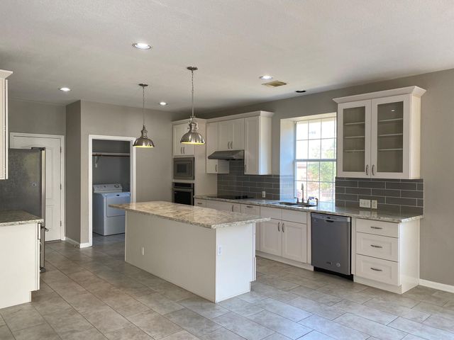 8800 RATTLEBUSH CV, Austin, TX 78750