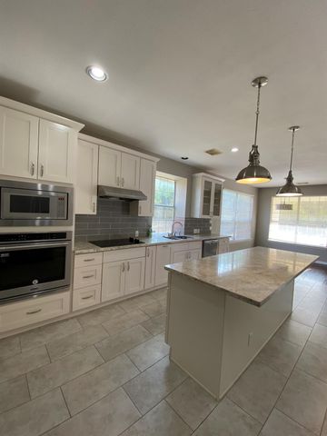 8800 RATTLEBUSH CV, Austin, TX 78750
