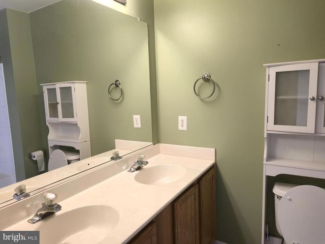 157 DARLING ST, Newark, DE 19702