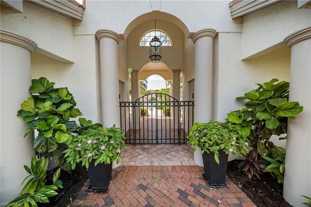 2376 Terra Verde LN 2376, Naples, FL 34105