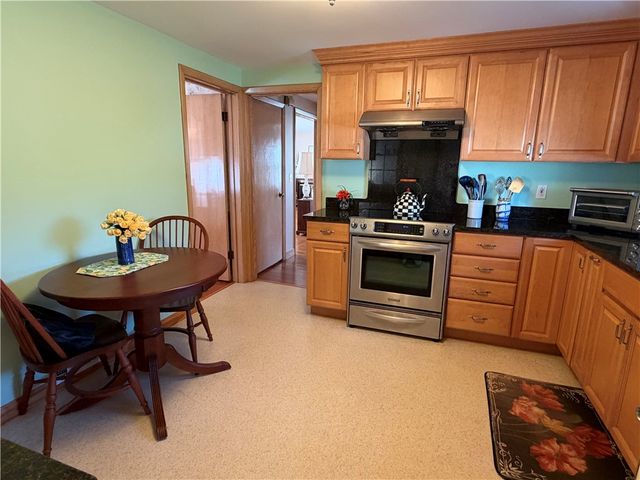 67 Longview Drive, Cranston, RI 02920