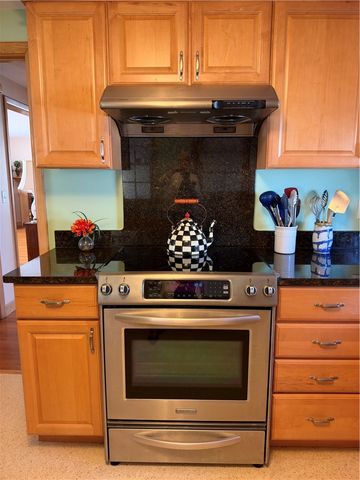67 Longview Drive, Cranston, RI 02920