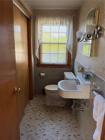 67 Longview Drive, Cranston, RI 02920