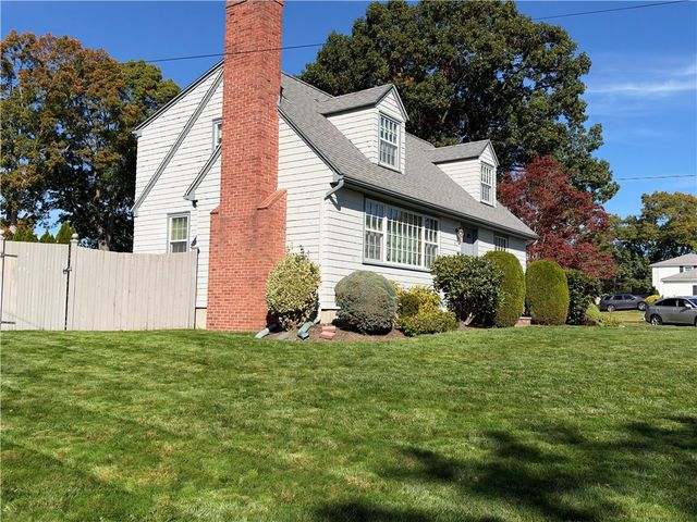 67 Longview Drive, Cranston, RI 02920