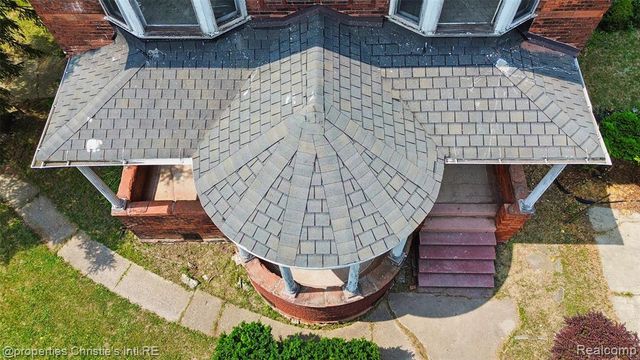 255 E Ferry Street, Detroit, MI 48202